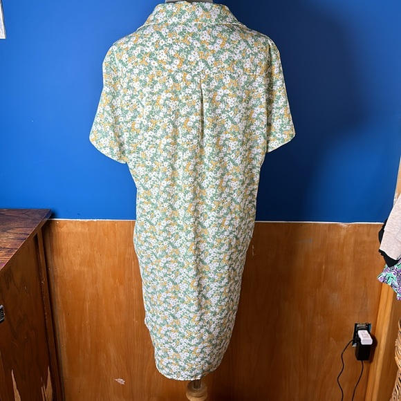 Women’s dress - Picture 5 of 8